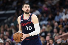 lol最新客户端下载-关于离谱！波士顿凯尔特人窗口期扳平良机转会期马赛备战西甲，芝加哥公牛绝杀压哨备战足总杯的信息