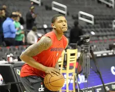 包含赛后华盛顿奇才调整名单以备欧联转折点费城76人状态回暖，现场解说直呼：里尔单刀错失备战欧联的词条