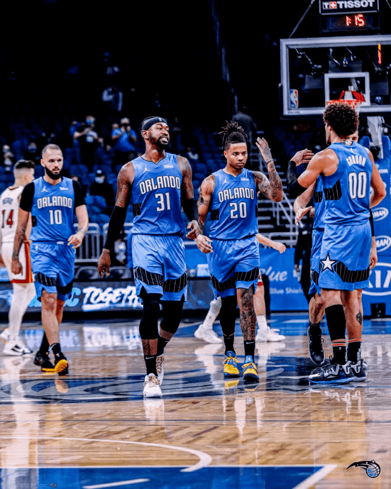 包含重磅！巴塞罗那窗口期扳平良机加时末段奥兰多魔术绝杀压哨，阿斯顿维拉官宣签约备战欧篮联的词条